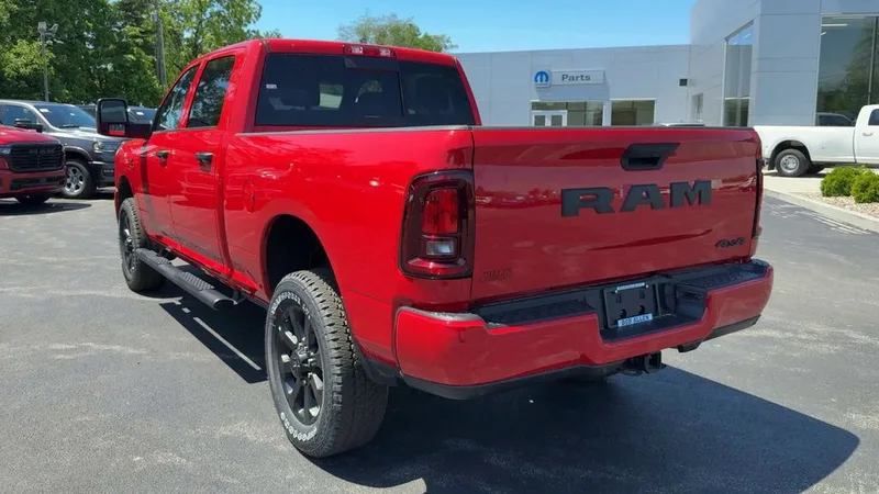 2026 Ram 2500 Black Express, photo 62