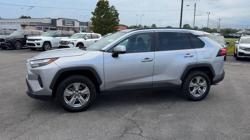 2024 Toyota RAV4 XLE, photo 35