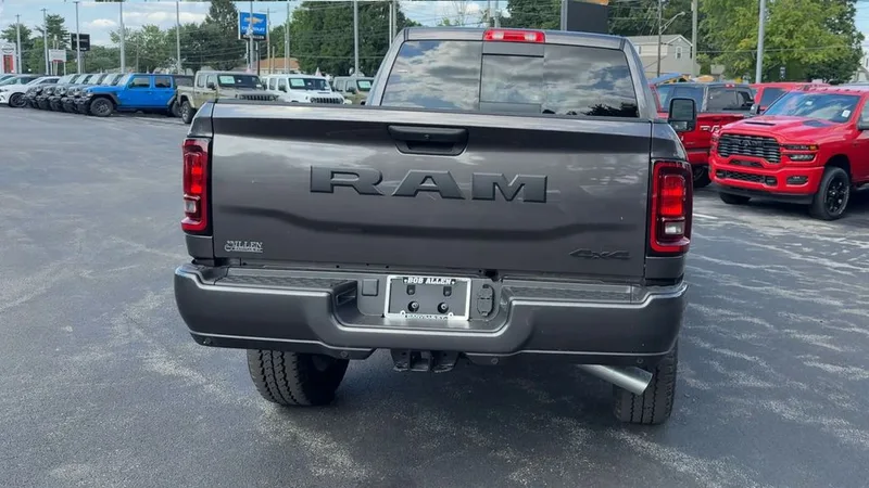 2026 Ram 2500 Black Express, photo 62