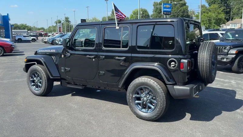 2026 Jeep Wrangler 85th Anniversary Edition, photo 60