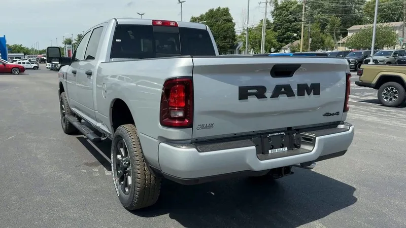 2026 Ram 2500 Black Express, photo 62