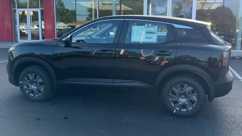 2026 Nissan Kicks S, photo 34