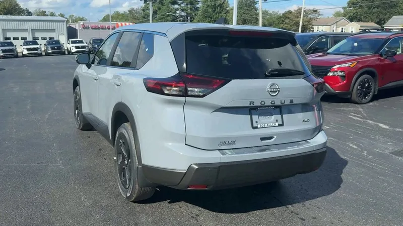 2026 Nissan Rogue SV, photo 36