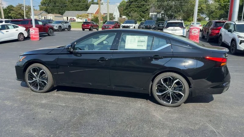 2026 Nissan Altima 2.5 SR, photo 35