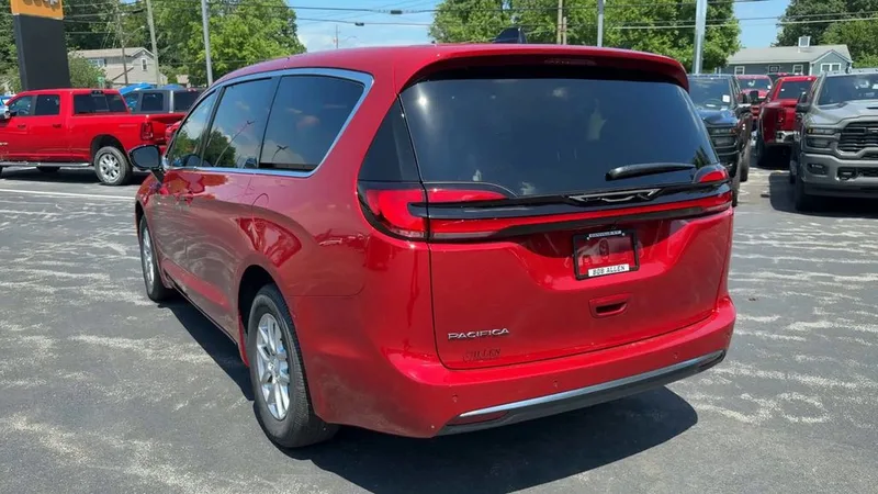 2027 Chrysler Pacifica Select, photo 63
