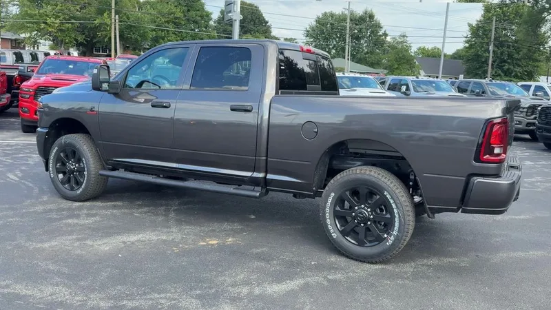 2026 Ram 2500 Black Express, photo 60