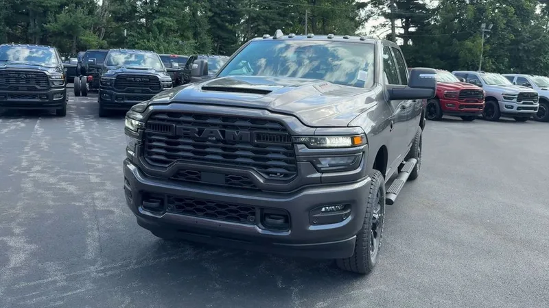 2026 Ram 2500 Black Express, photo 58