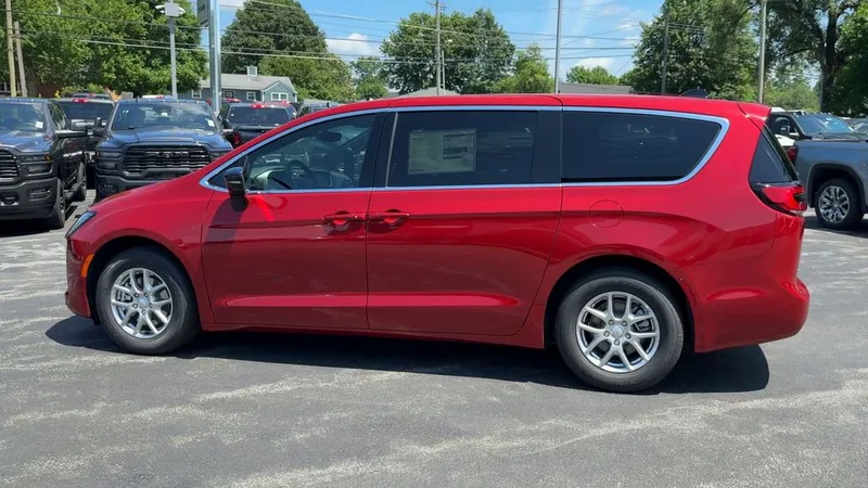 2027 Chrysler Pacifica Select, photo 62