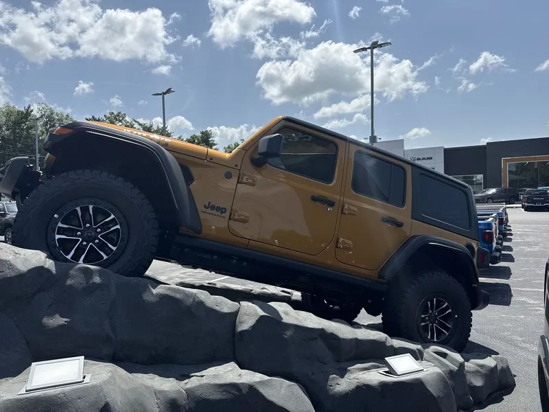 2026 Jeep Wrangler Willys, photo 37