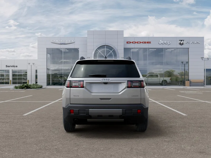 2026 Jeep Cherokee Laredo, photo 7