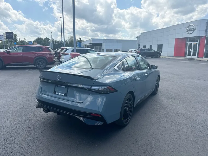 2027 Nissan Sentra SR, photo 13
